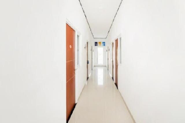 Spot On 2026 Arta Residence Semarang Buitenkant foto