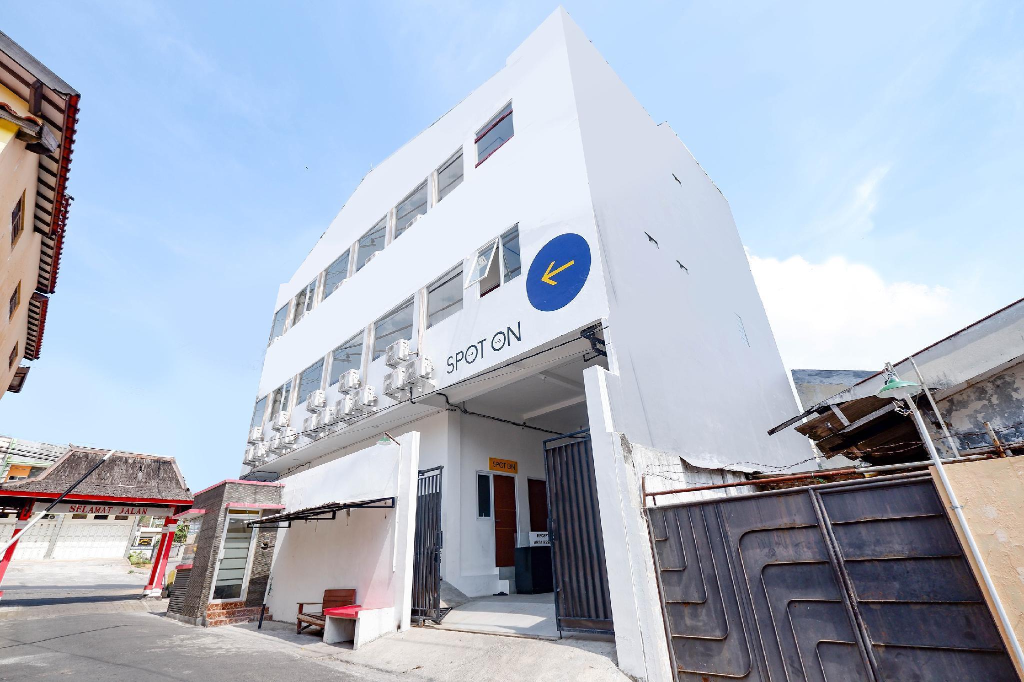 Spot On 2026 Arta Residence Semarang Buitenkant foto